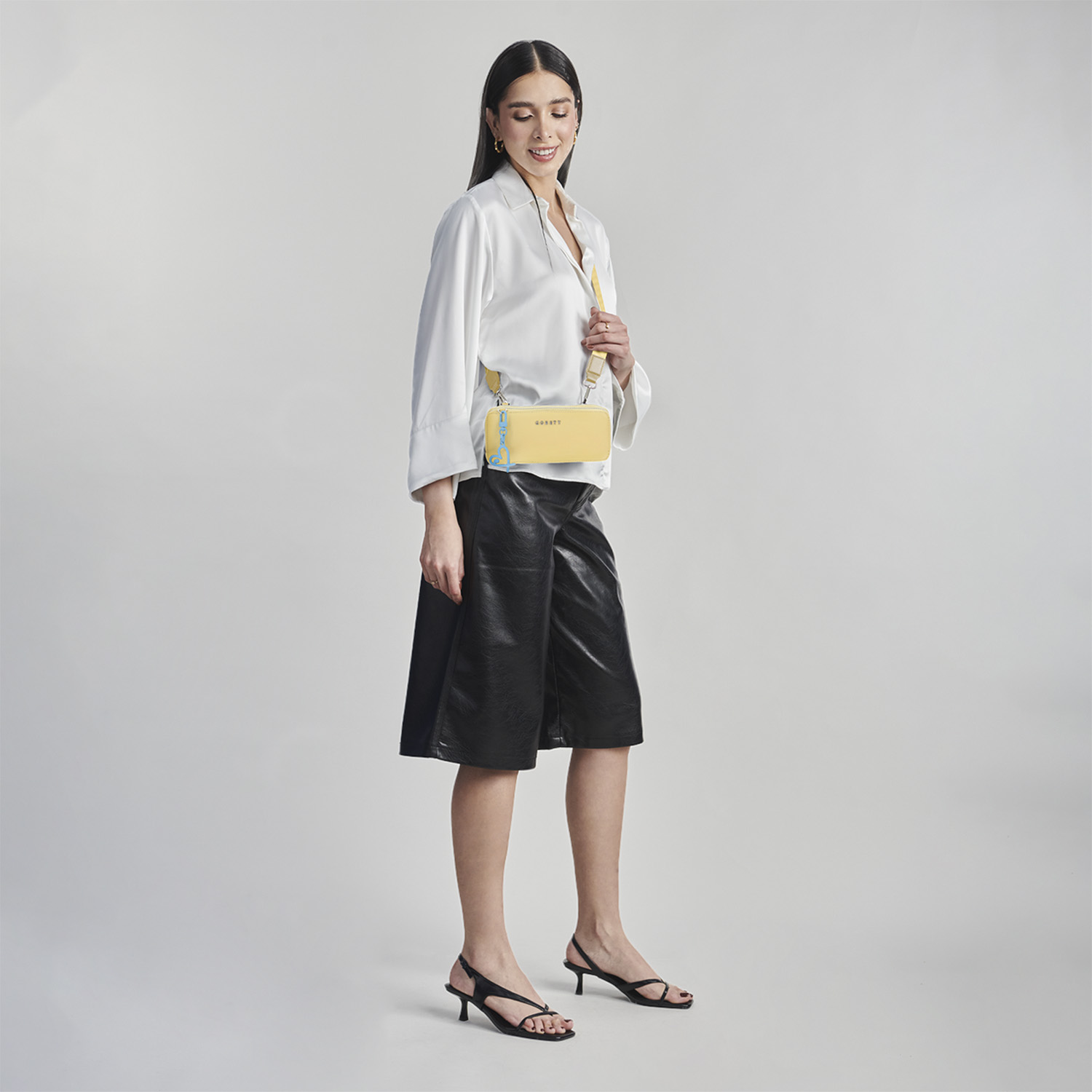 Cartera Gorétt by Chenson Amarilla con Doble Compartimento para Dama - vista 2
