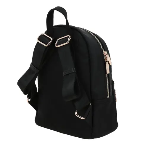 Mochila casual para dama Gorétt by Chenson color negro con amplio compartimento 5