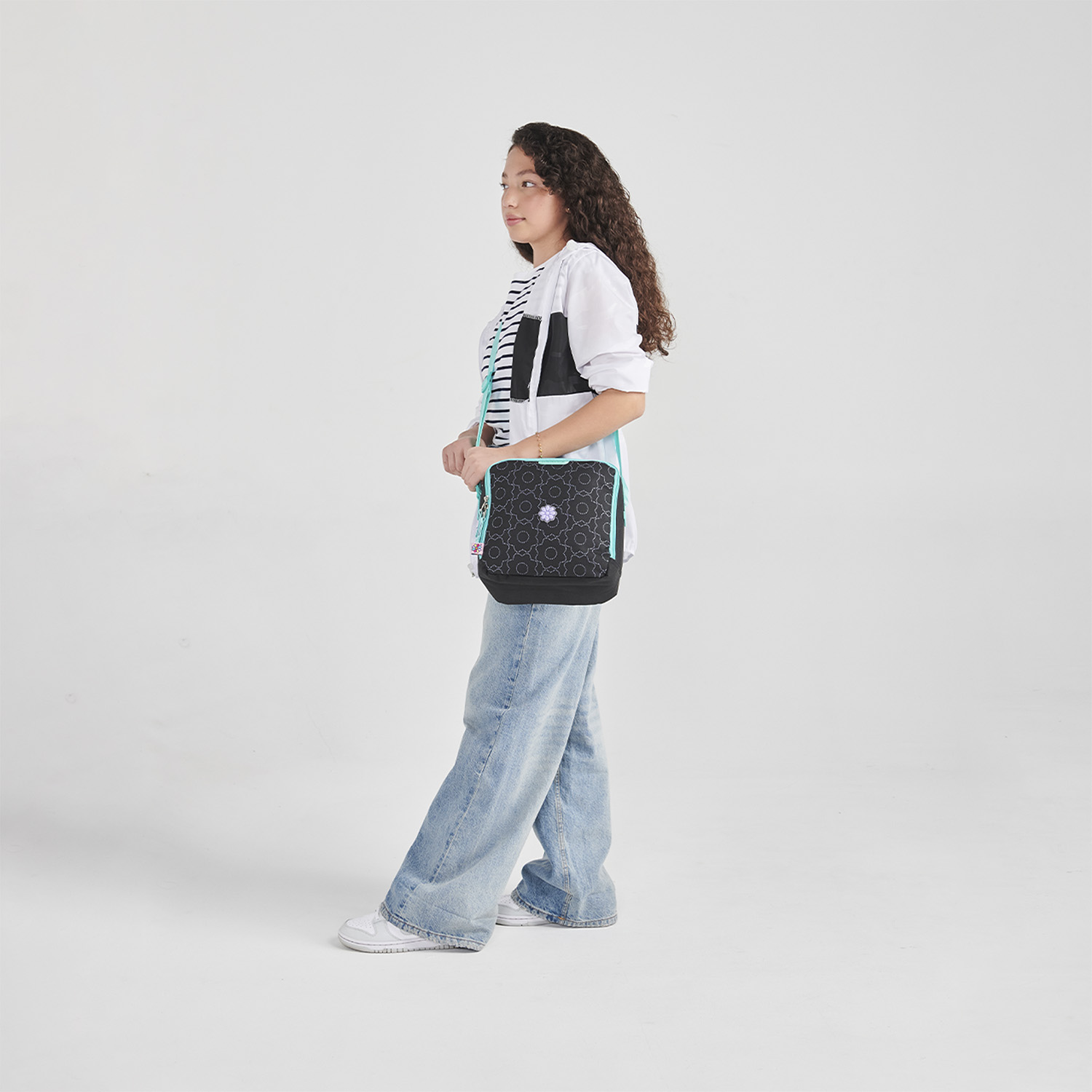 Lonchera escolar térmica Happy Girl by Chenson Negra para niña - Duradera y divertida - vista 2