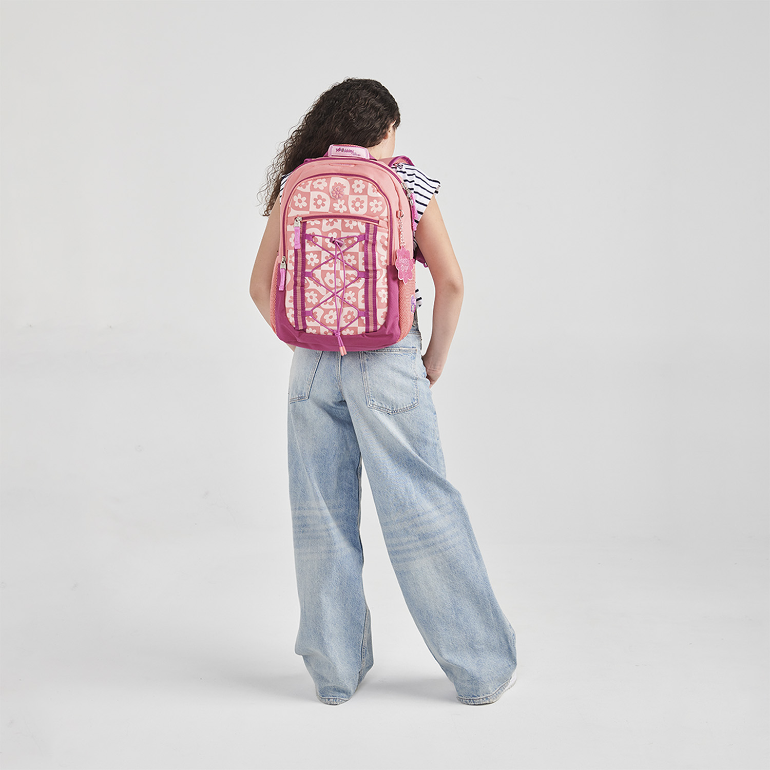 Mochila escolar para niña Happy Girl fucsia con compartimentos amplios - vista 2