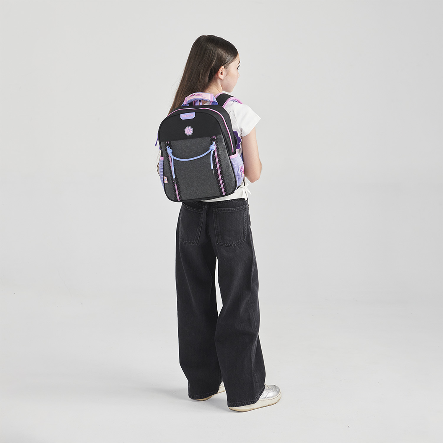 Mochila escolar para niña Happy Girl by Chenson Negra con amplio compartimento - vista 2