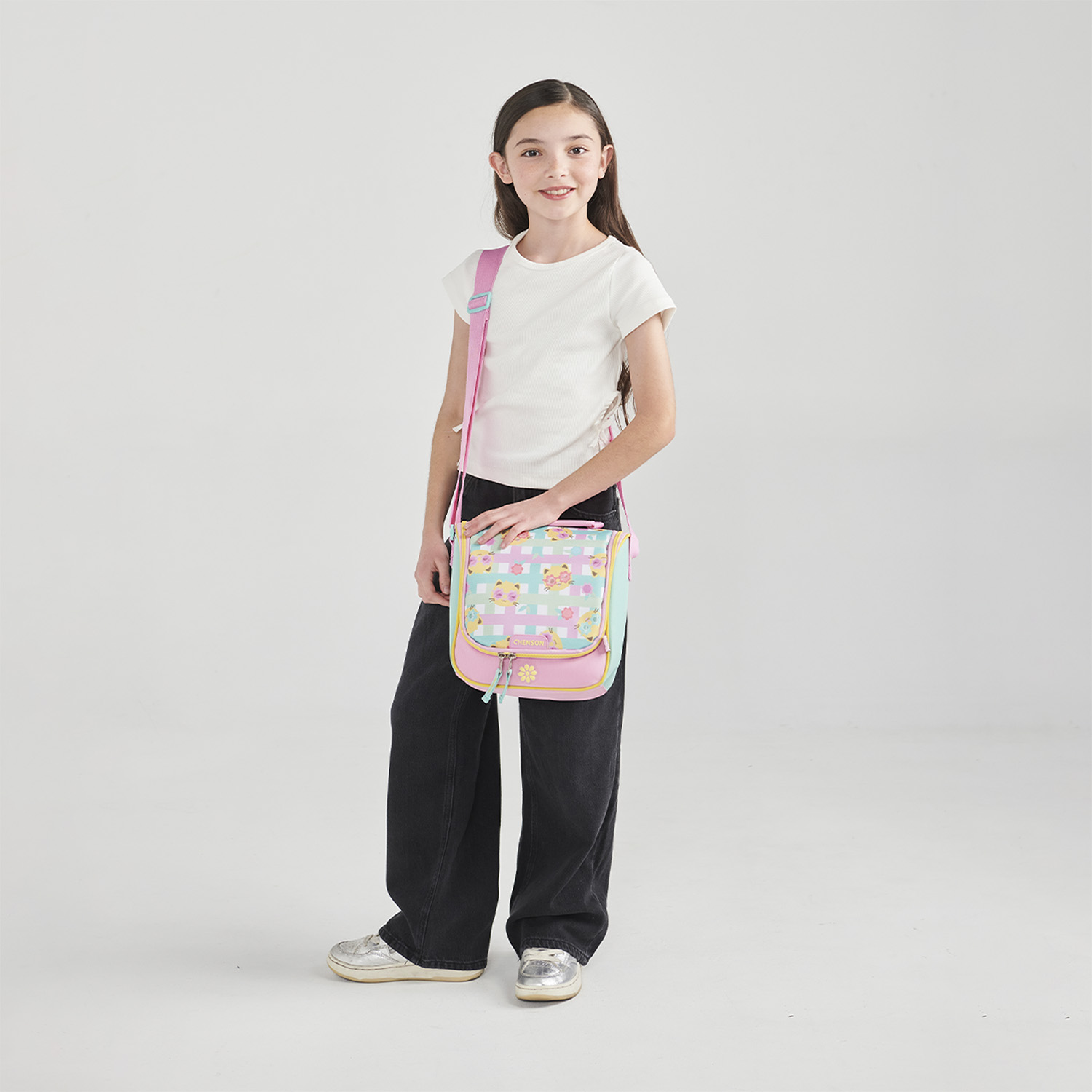 Lonchera Escolar Térmica Happy Girl Rosa para Niña - Diversión y Durabilidad - vista 2