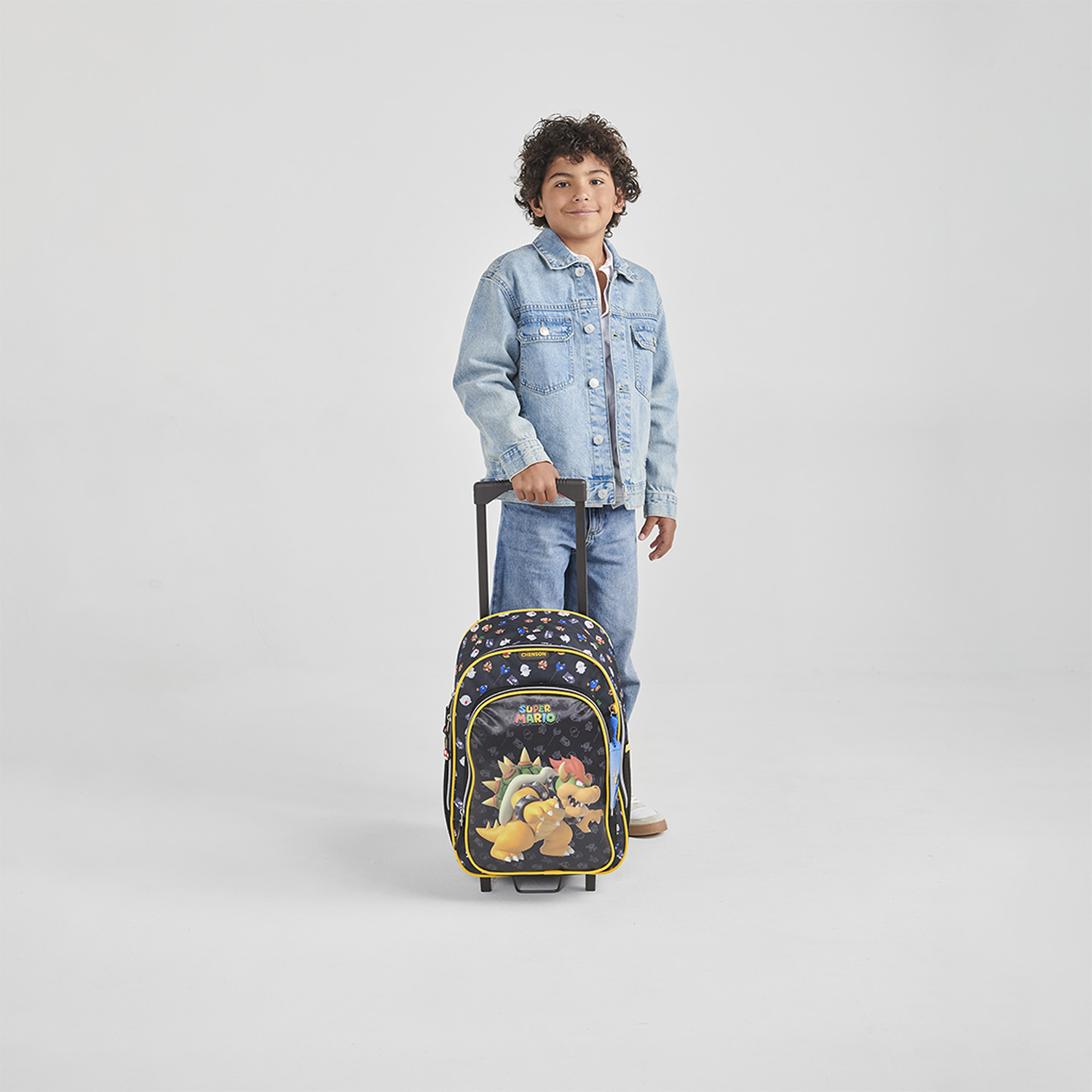 Mochila con Ruedas Mario Bros Negro para Niño - Diversión y Durabilidad - vista 2