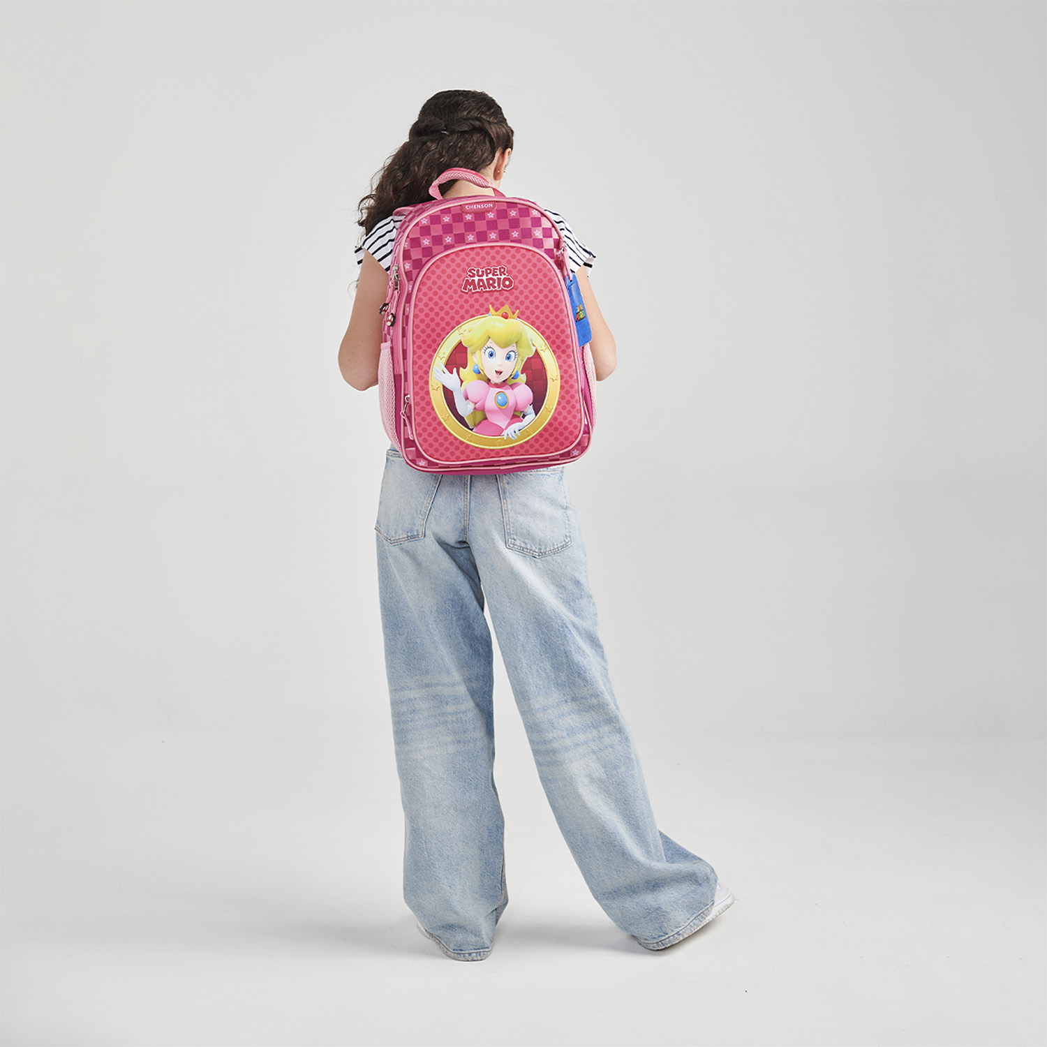 Mochila escolar para niña Mario Bros by Chenson color rosa divertida y segura - vista 2