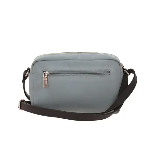 Bolsa de lado para dama Madison by Chenson gris con estilo funcional 4