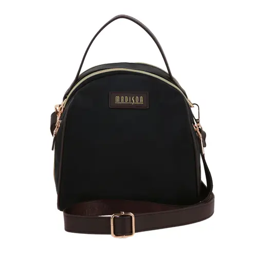 Mochila para dama Madison by Chenson negra con doble compartimento 1