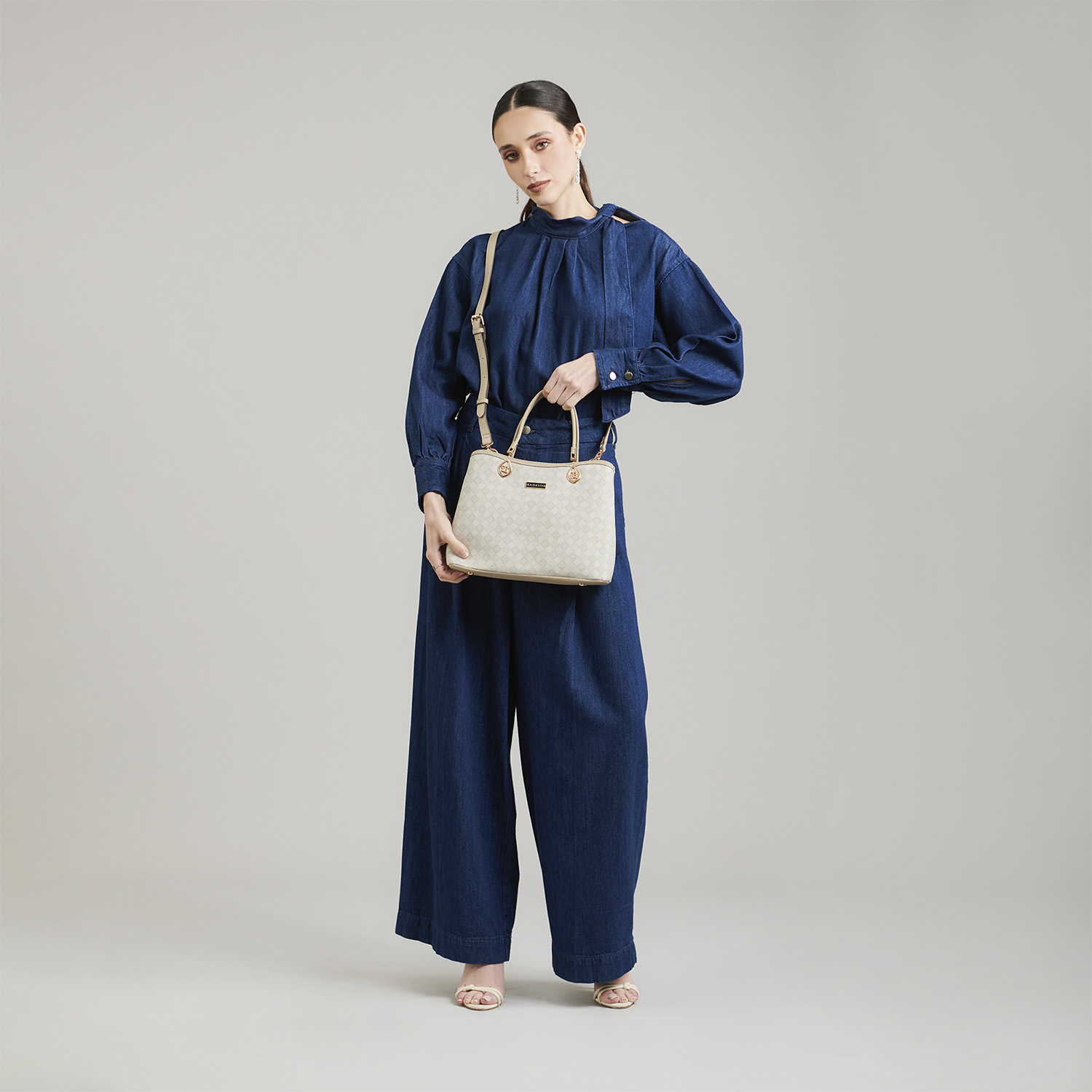Bolsa de Mano para Dama Madison by Chenson Beige con Compartimentos Funcionales - vista 2