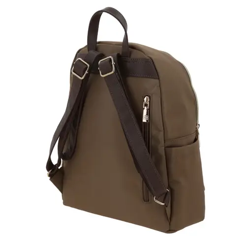 Mochila casual para dama Madison by Chenson café con estilo y funcionalidad 5