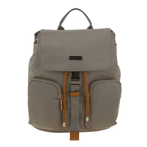 Mochila para dama Madison by Chenson Camel con doble bolsillo frontal 1