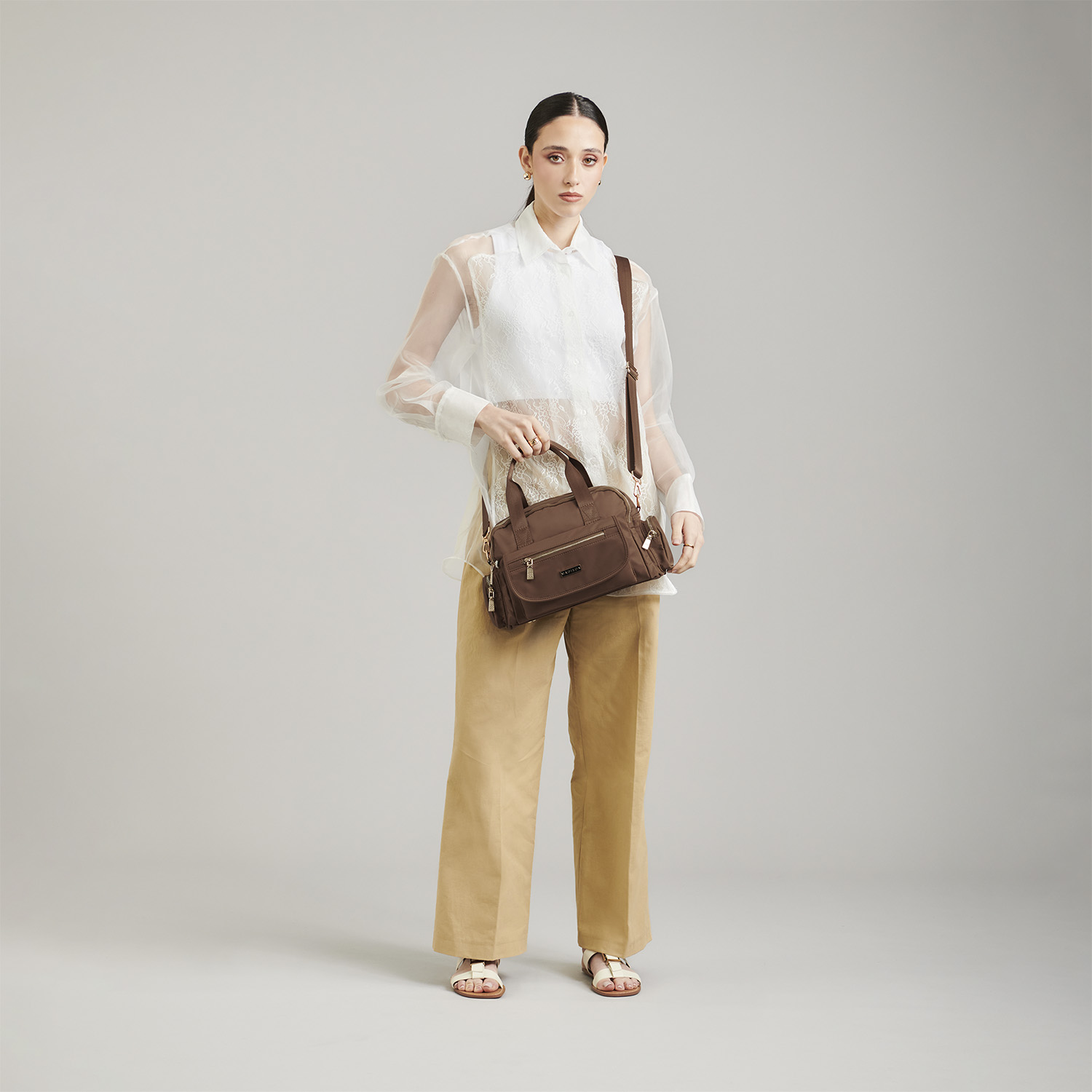 Bolsa de Mano para Dama Madison by Chenson Café con Estilo Único - vista 2