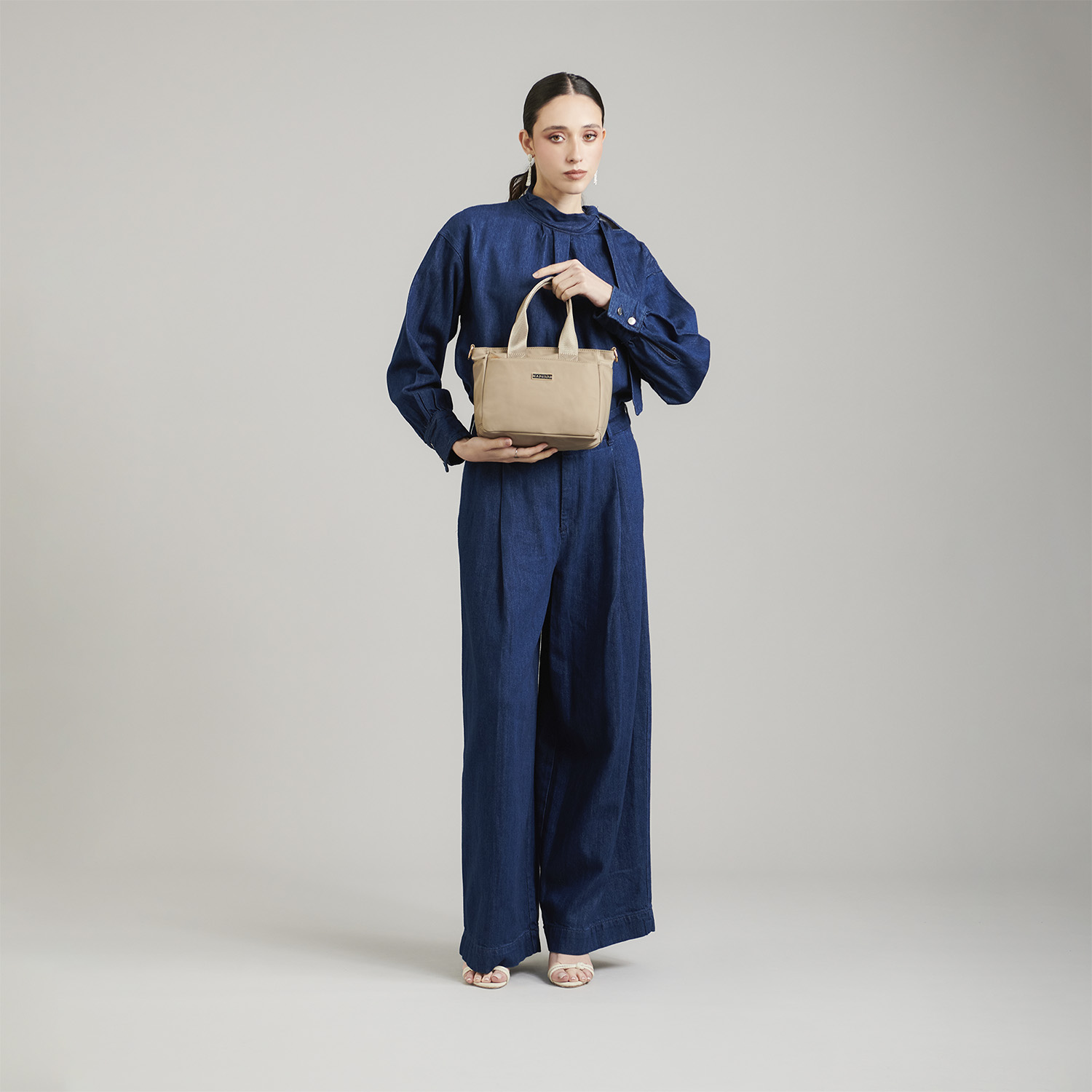 Bolsa de Mano para Dama Madison by Chenson Camel - Estilo y Funcionalidad - vista 2