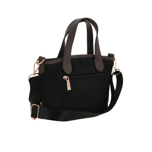 Bolsa de Mano para Dama Madison by Chenson Negra - Modelo MD25193 3