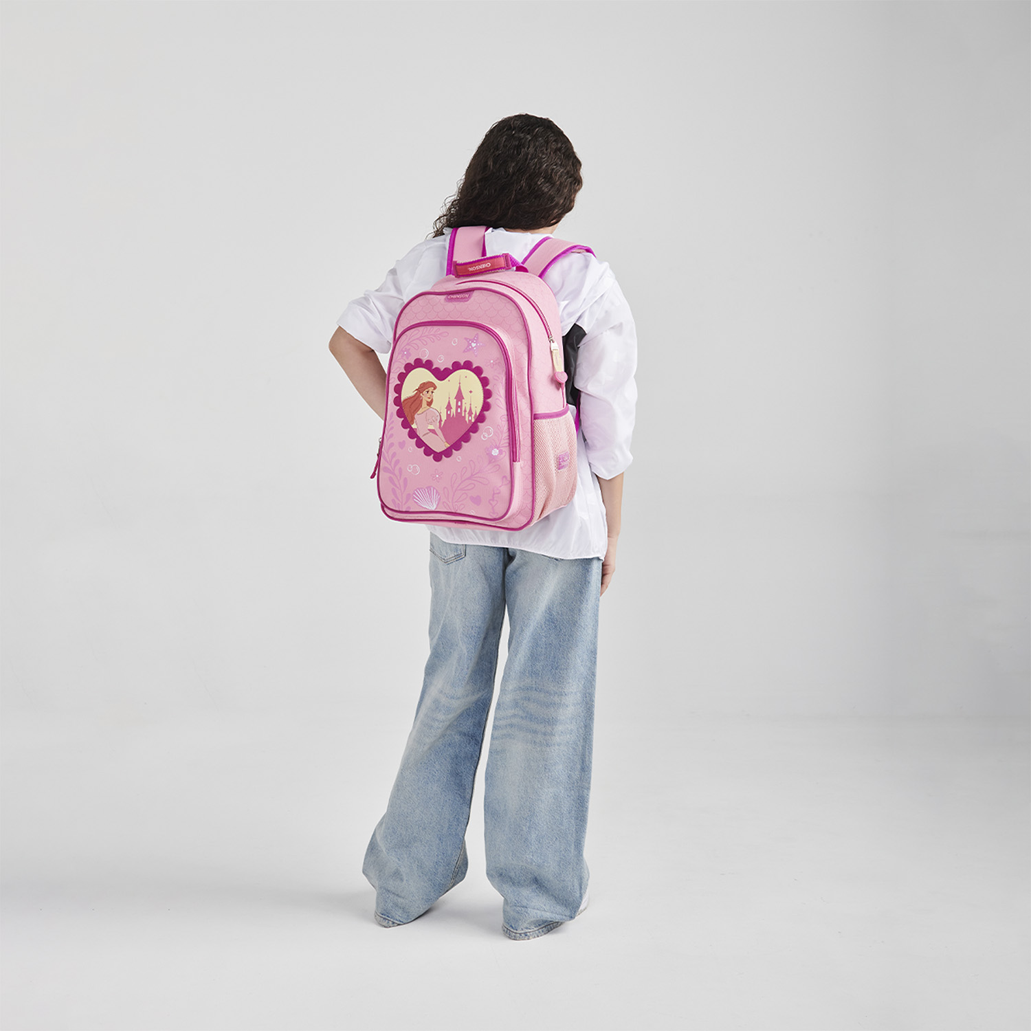 Mochila escolar para niña Princesas by Chenson color rosa divertida y segura - vista 2