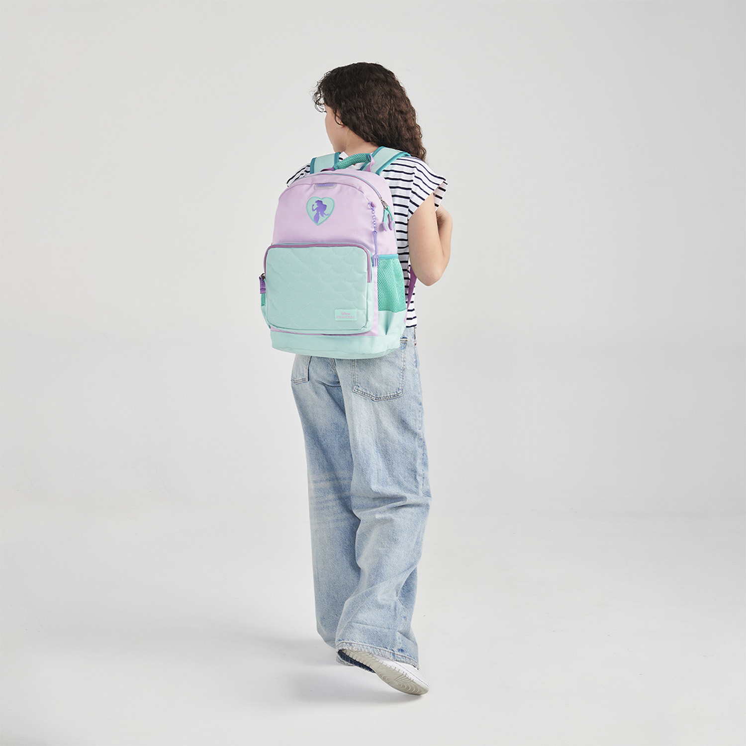 Mochila escolar para niña Princesas by Chenson turquesa con seguridad y diversión - vista 2