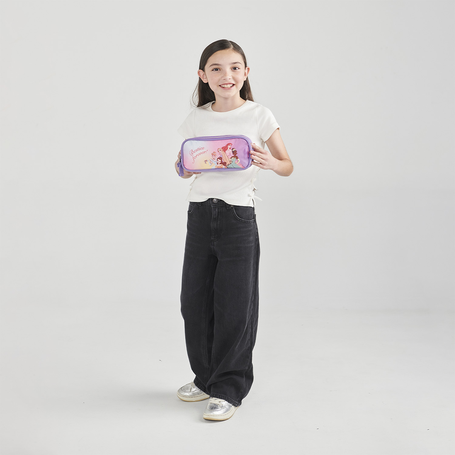 Lapicera escolar para niña Princesas by Chenson color violeta con triple compartimento - vista 2