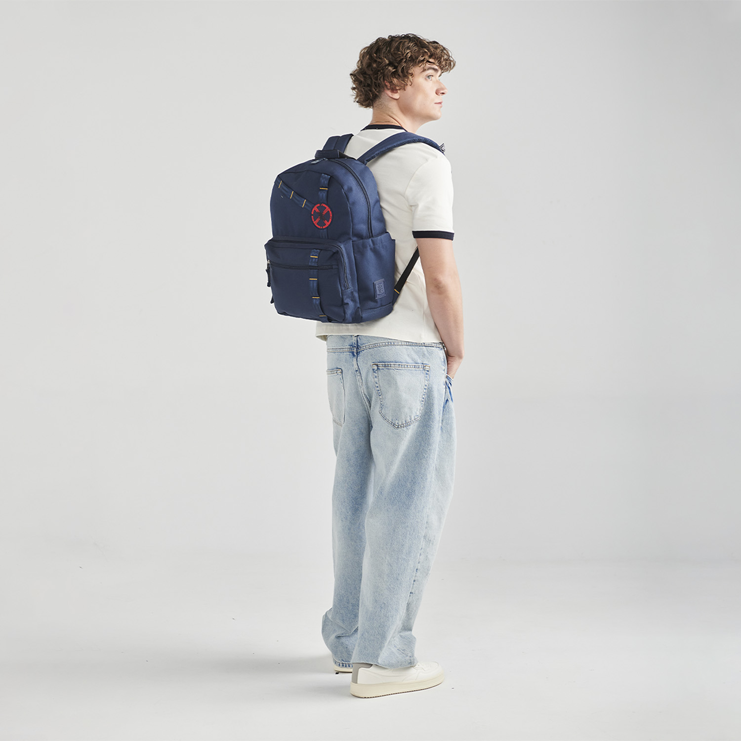 Mochila escolar azul XM by Chenson - Diseño y calidad para secundaria - vista 2