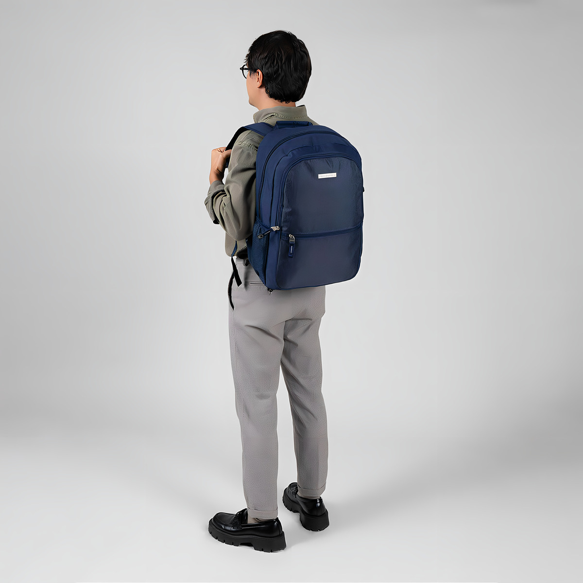 Mochila Chenson Con Porta Laptop 15′ Profesional Adulto Cp65916-9 Color Azul - vista 2