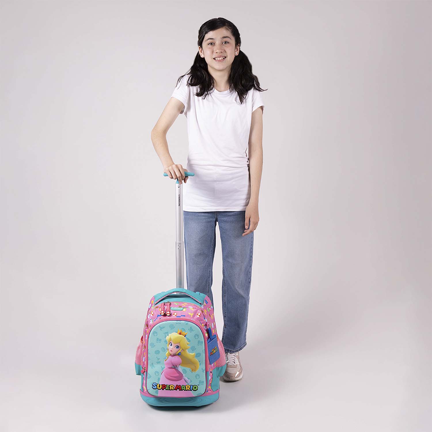 Mochila con Ruedas Mario Bros by Chenson Rosa para Niña – Diversión y Comodidad - vista 2