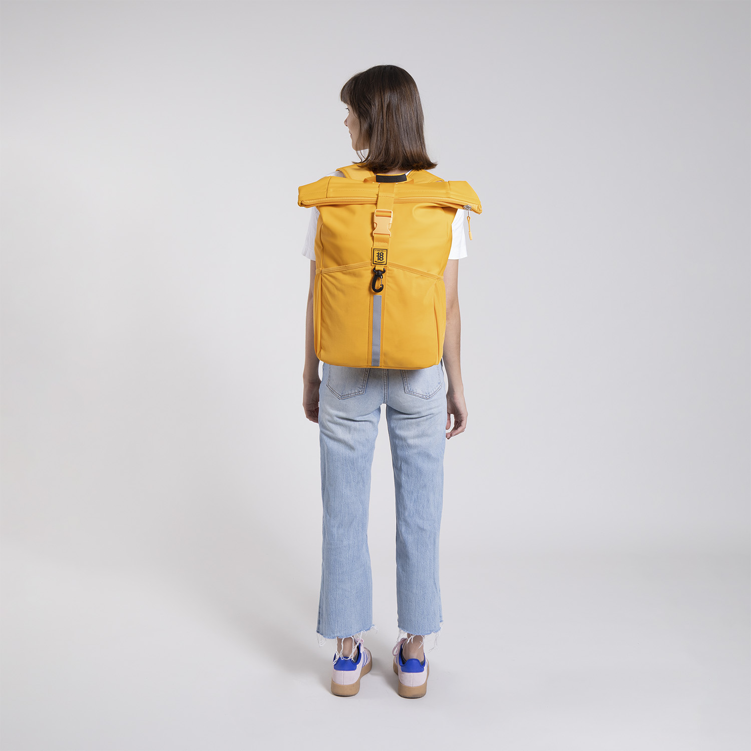 Mochila escolar amarilla 1818 by Chenson – Estilo juvenil y funcionalidad - vista 2