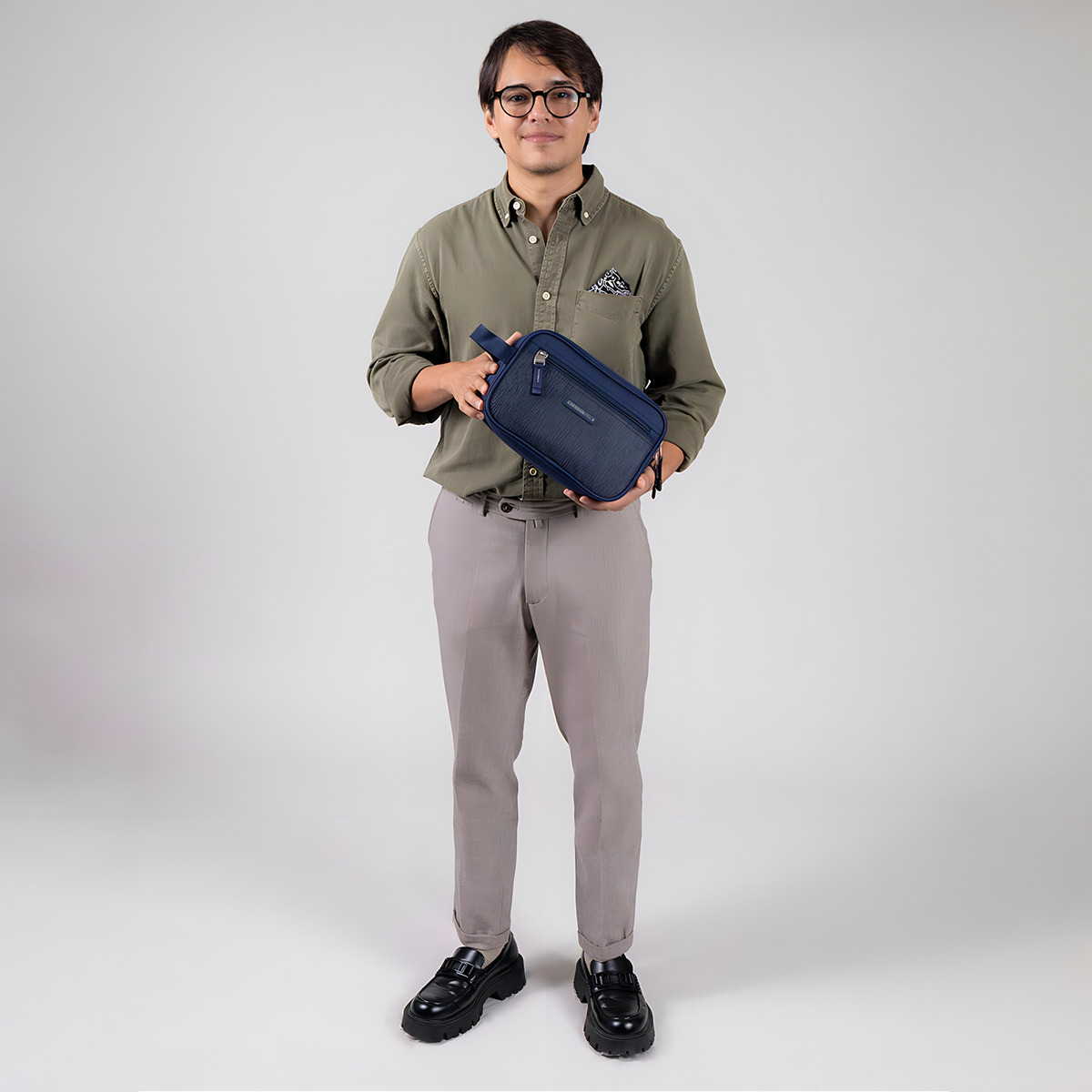 Neceser Chenson Pro Amplio Compartimento Heri Color Azul Oscuro Diseño De La Tela Liso - vista 2