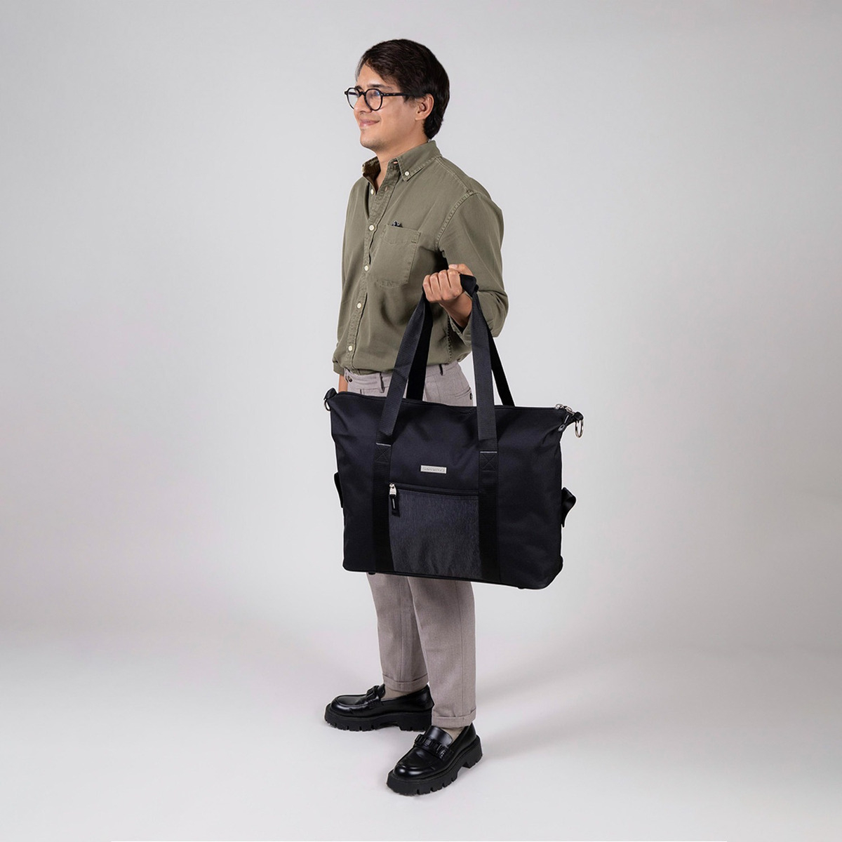 Valija Grande Chenson Pro Multiusos Heri Color Negro Liso - vista 2